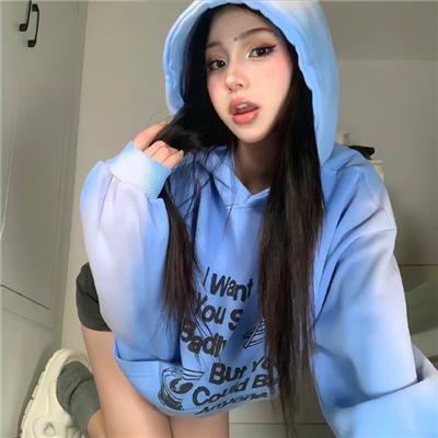 顶流粉丝旧照被扒，平台紧急限流，长达一周引热议